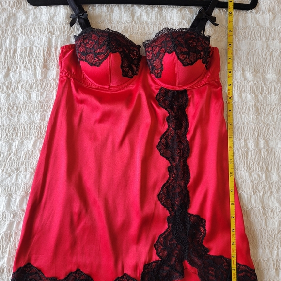 Red Push-Up Teddy with Lace Trim - Picture 7 of 10